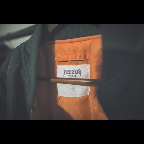 Rare Yeezus Tour Alpha Industries Bomber Jacket - Picture 3 of 8